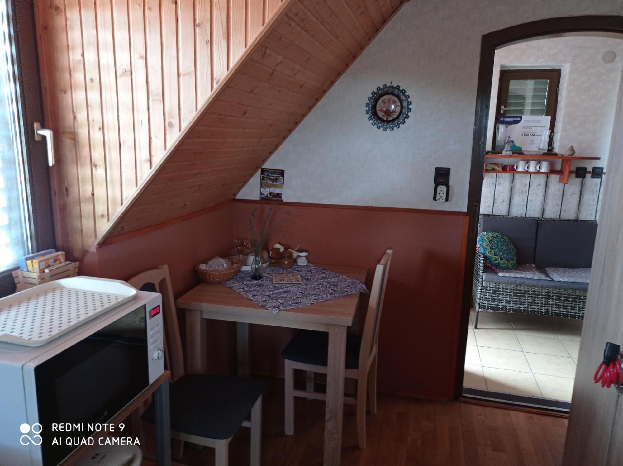 Toserdo Lakitelek Habitación foto